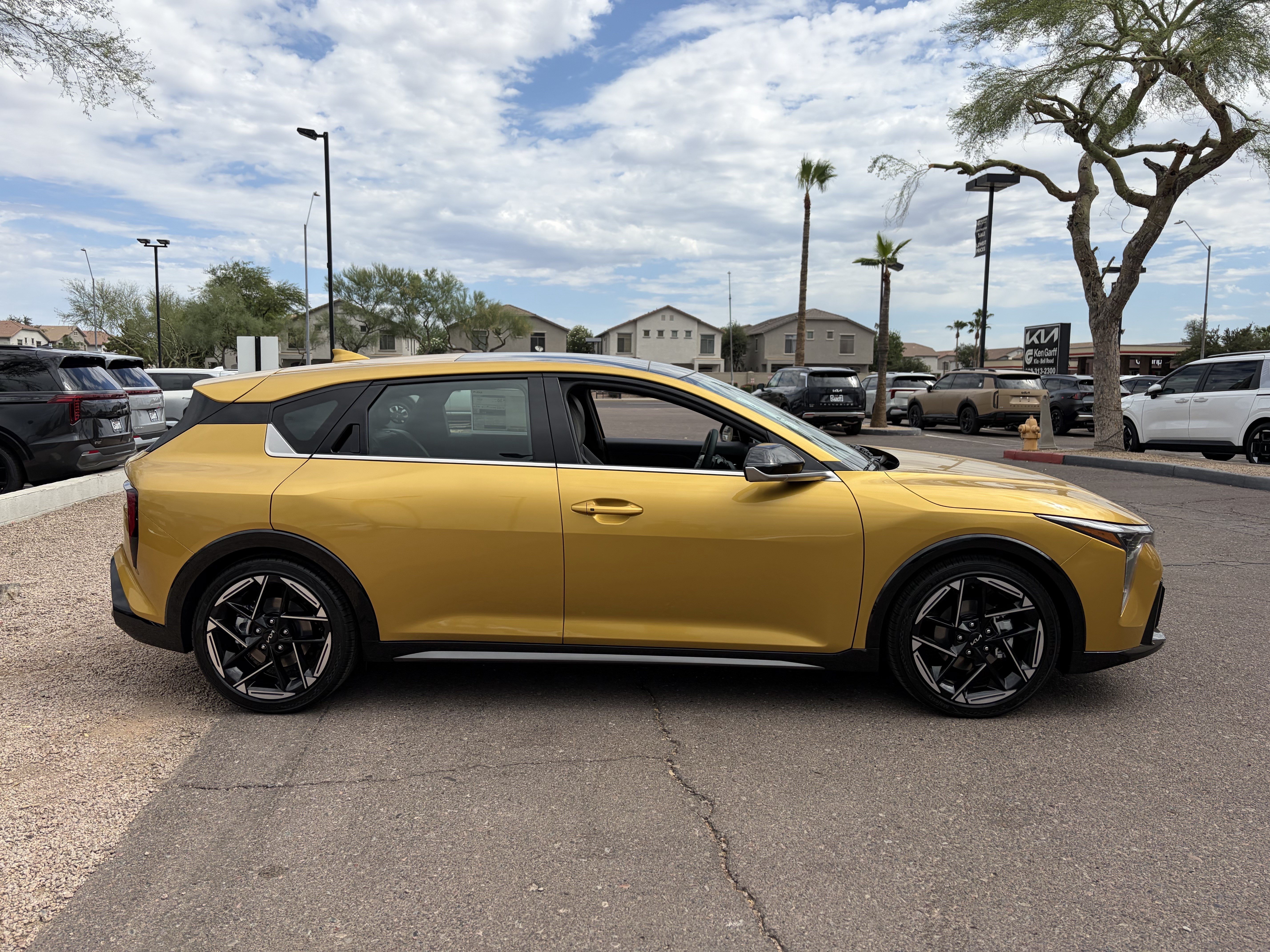New 2026 Kia K4 GT-Line Turbo w/ GT-Line Premium Package FWD image 2