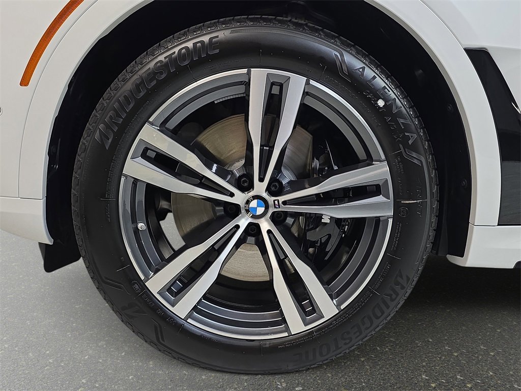 New 2026 BMW X7 xDrive40i w/ Executive Package image 33