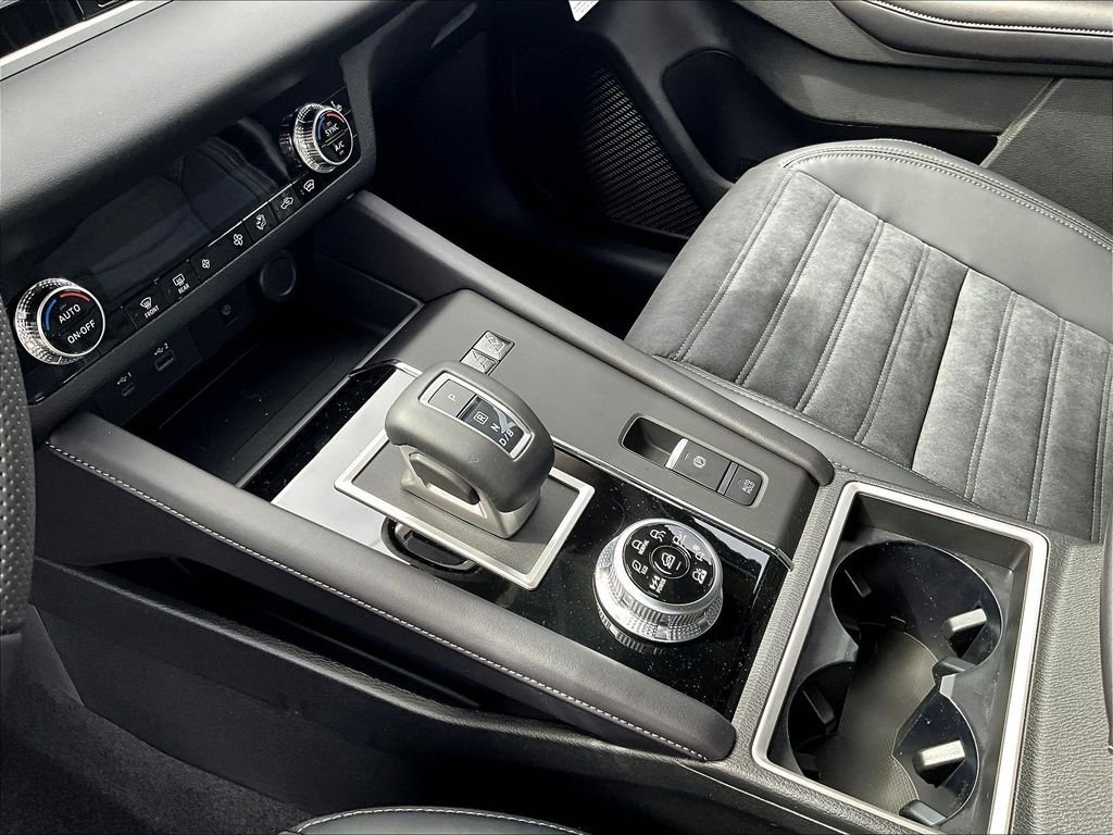 New 2026 Nissan Rogue SL AWD/4WD image 14