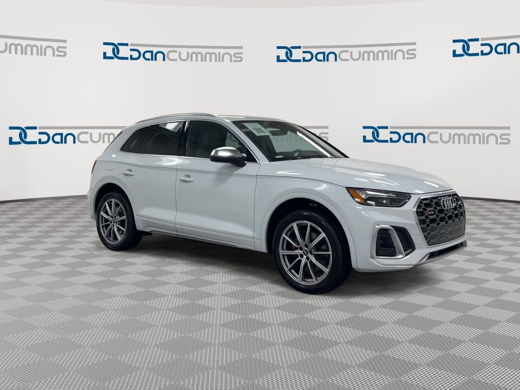 Used 2022 Audi SQ5 Premium Plus w/ Premium Plus Package image 2