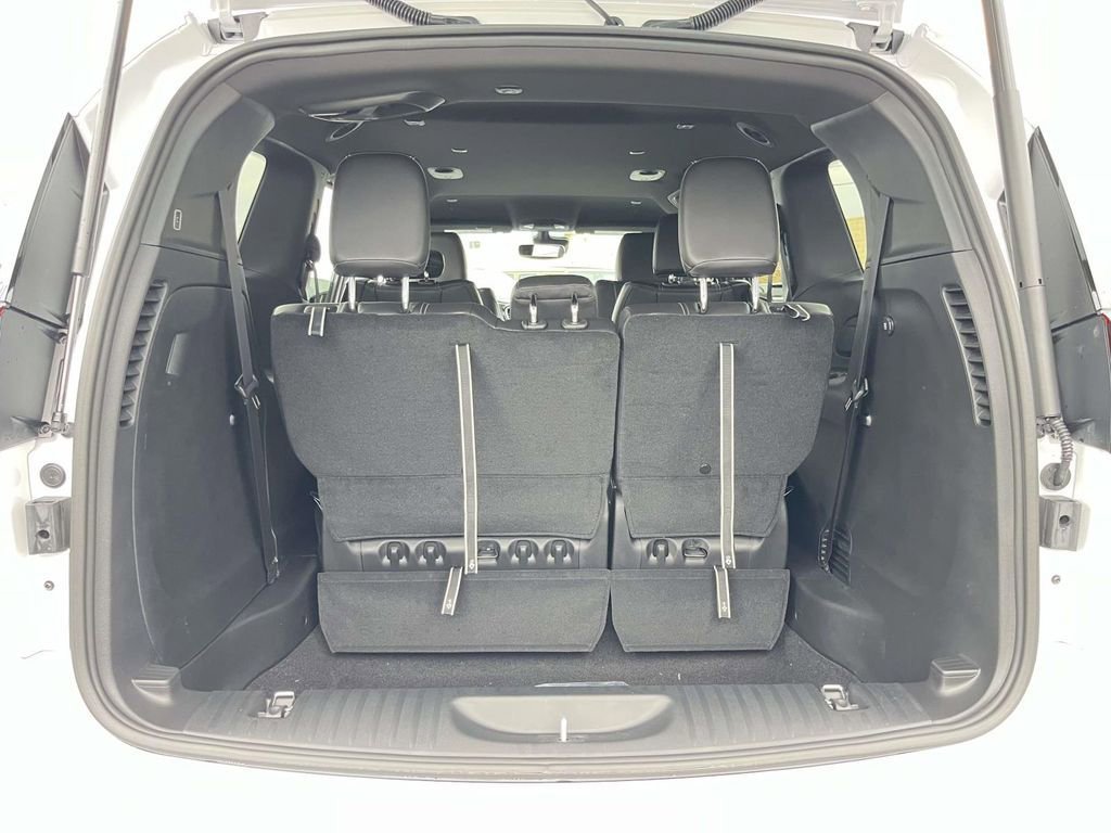 New 2026 Chrysler Pacifica Select FWD image 9