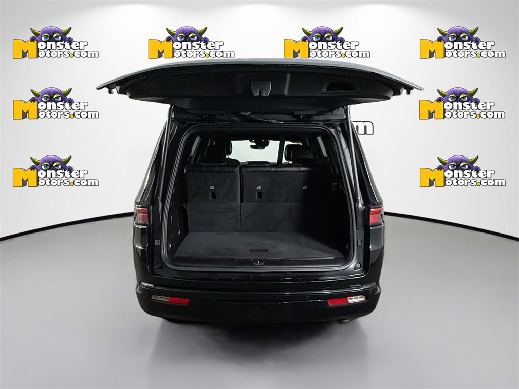 Used 2024 Jeep Wagoneer Series II image 28