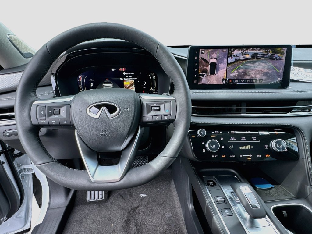 Used 2027 INFINITI QX60 Luxe w/ Cargo Package FWD image 12