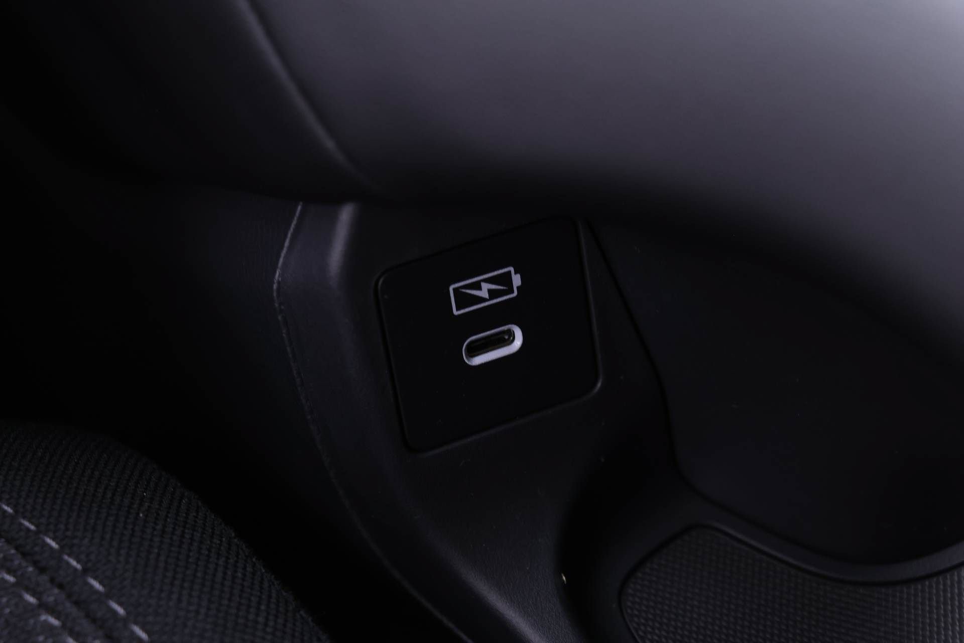 New 2027 Honda HR-V LX image 8