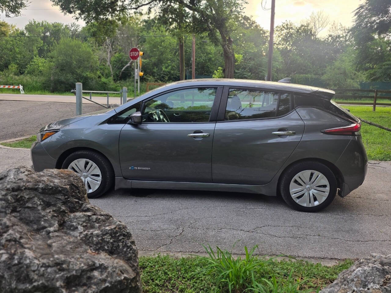Used 2019 Nissan Leaf S w/ S Charge Package FWD image 6