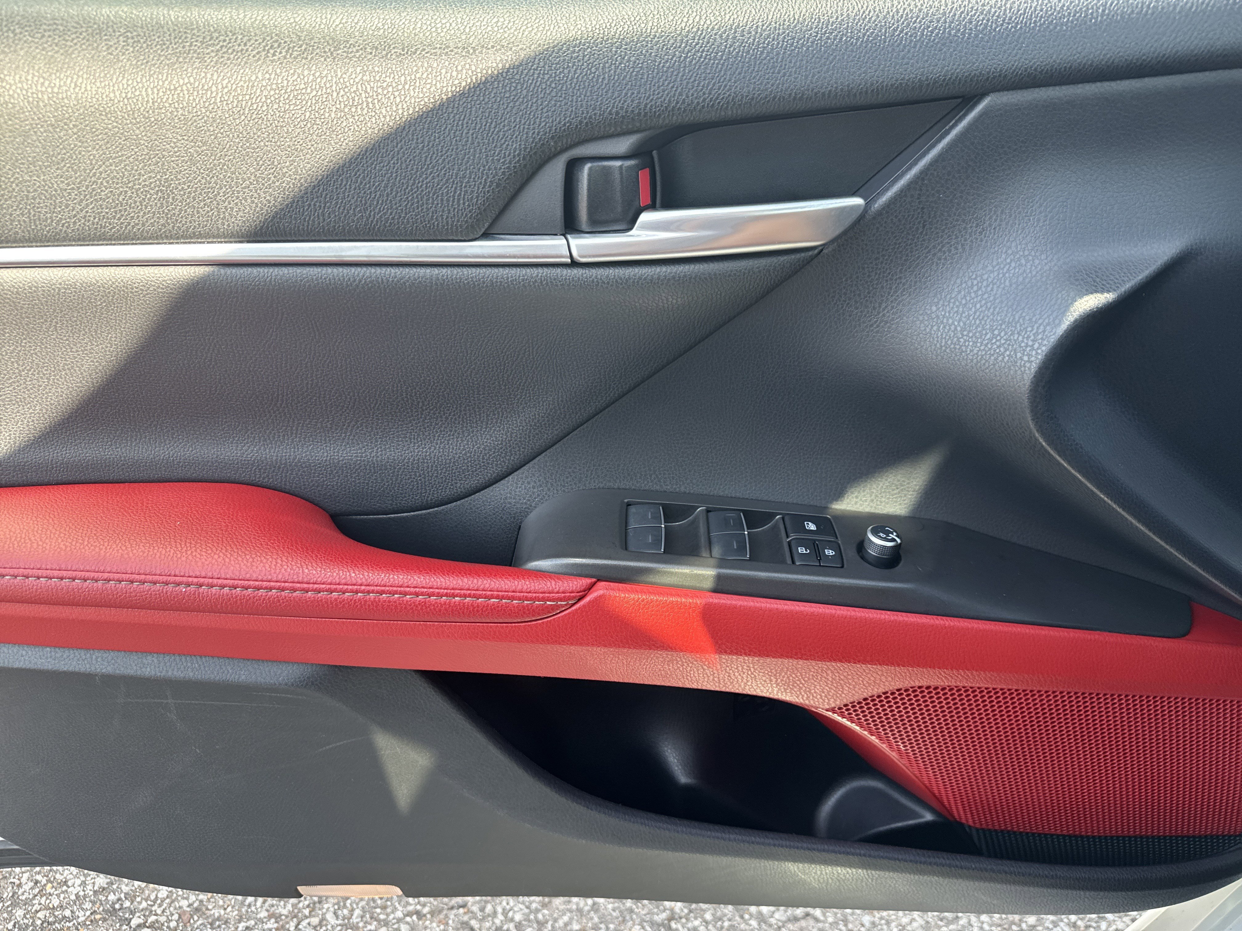 Used 2024 Toyota Camry XSE image 9