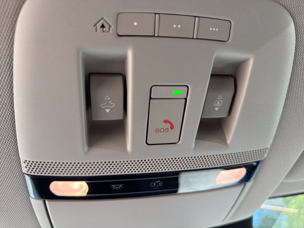 Certified 2024 Nissan Ariya AWD image 4