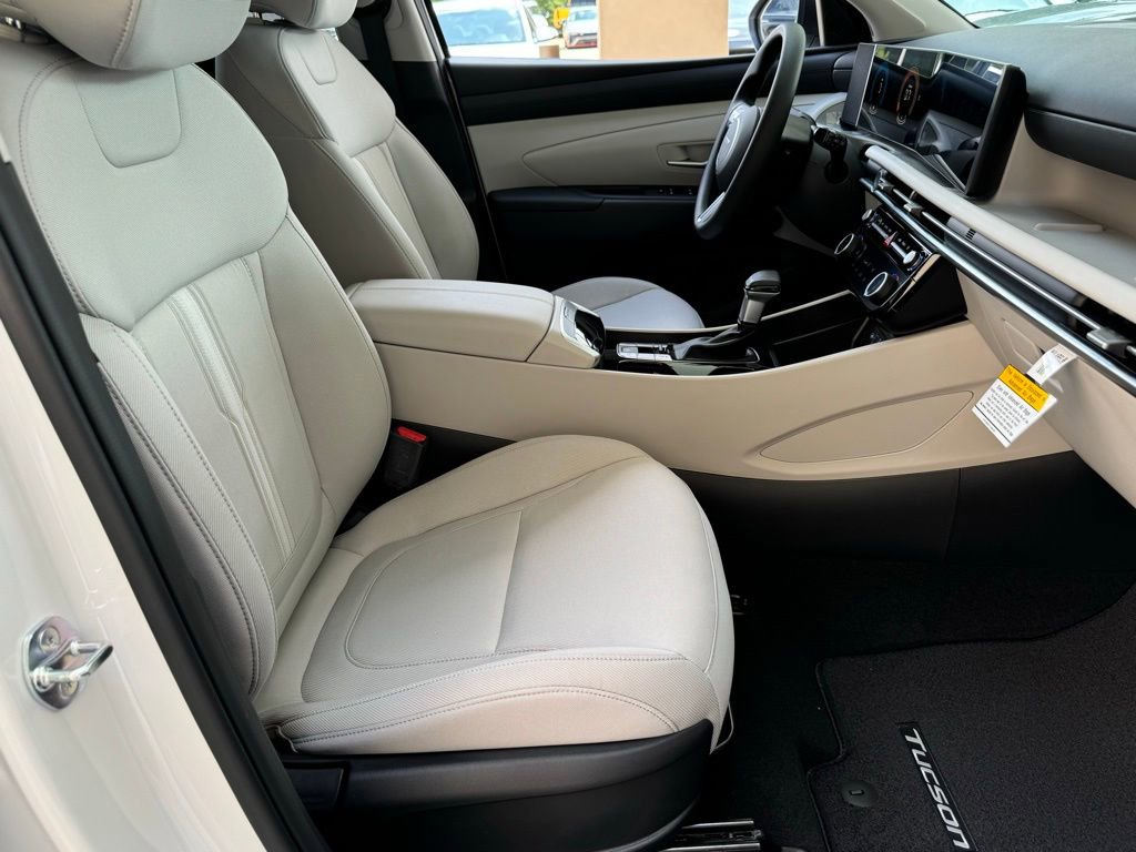 New 2025 Hyundai Tucson SEL FWD image 18