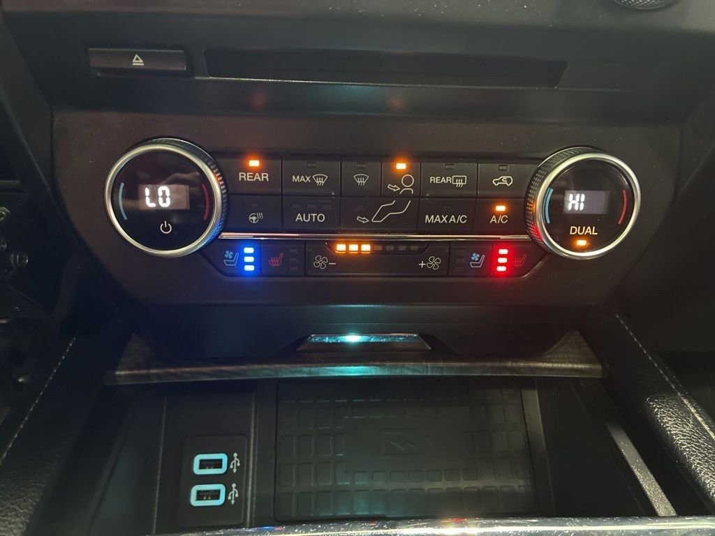Used 2018 Ford Expedition Max Limited w/ Equipment Group 301A RWD image 33