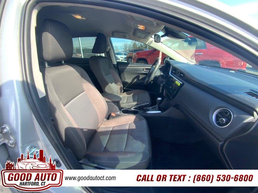 Used 2018 Toyota Corolla LE FWD image 14