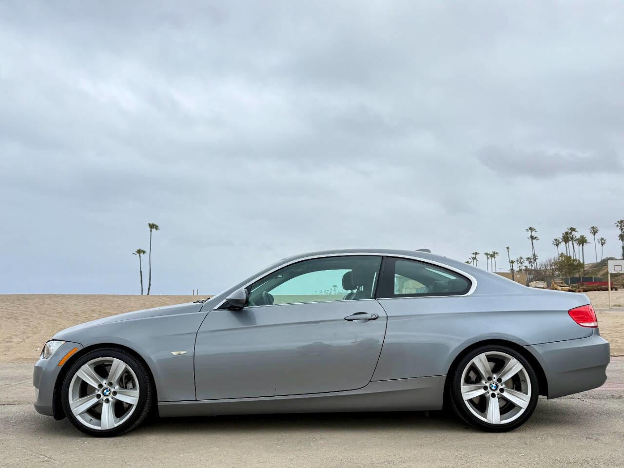 Used 2008 BMW 335i Coupe w/ Sport Pkg image 2