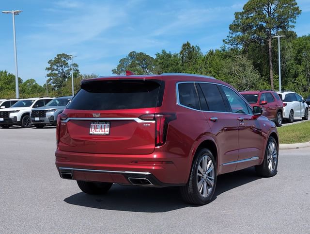 Used 2022 Cadillac XT6 Premium Luxury w/ Technology Package image 3