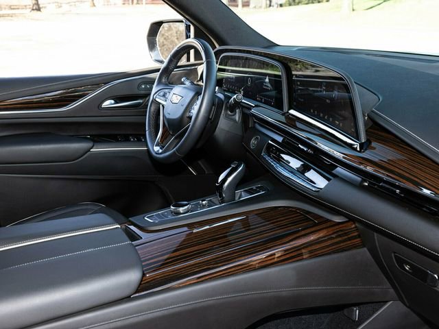 Used 2023 Cadillac Escalade ESV Premium Luxury image 78