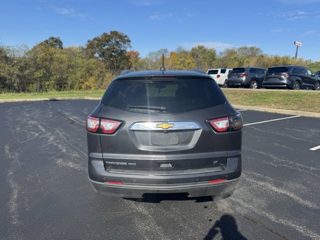 Used 2017 Chevrolet Traverse LT w/ Style and Technology Package image 4