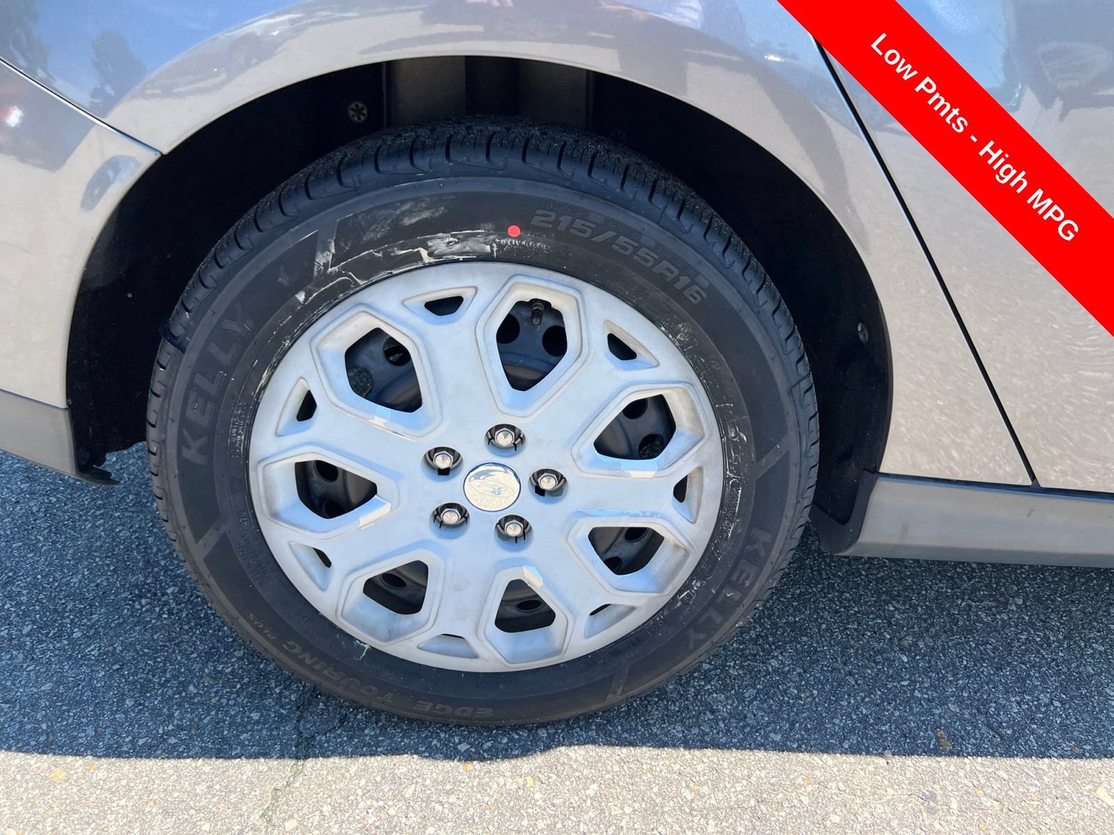 Used 2012 Ford Focus SE FWD image 9