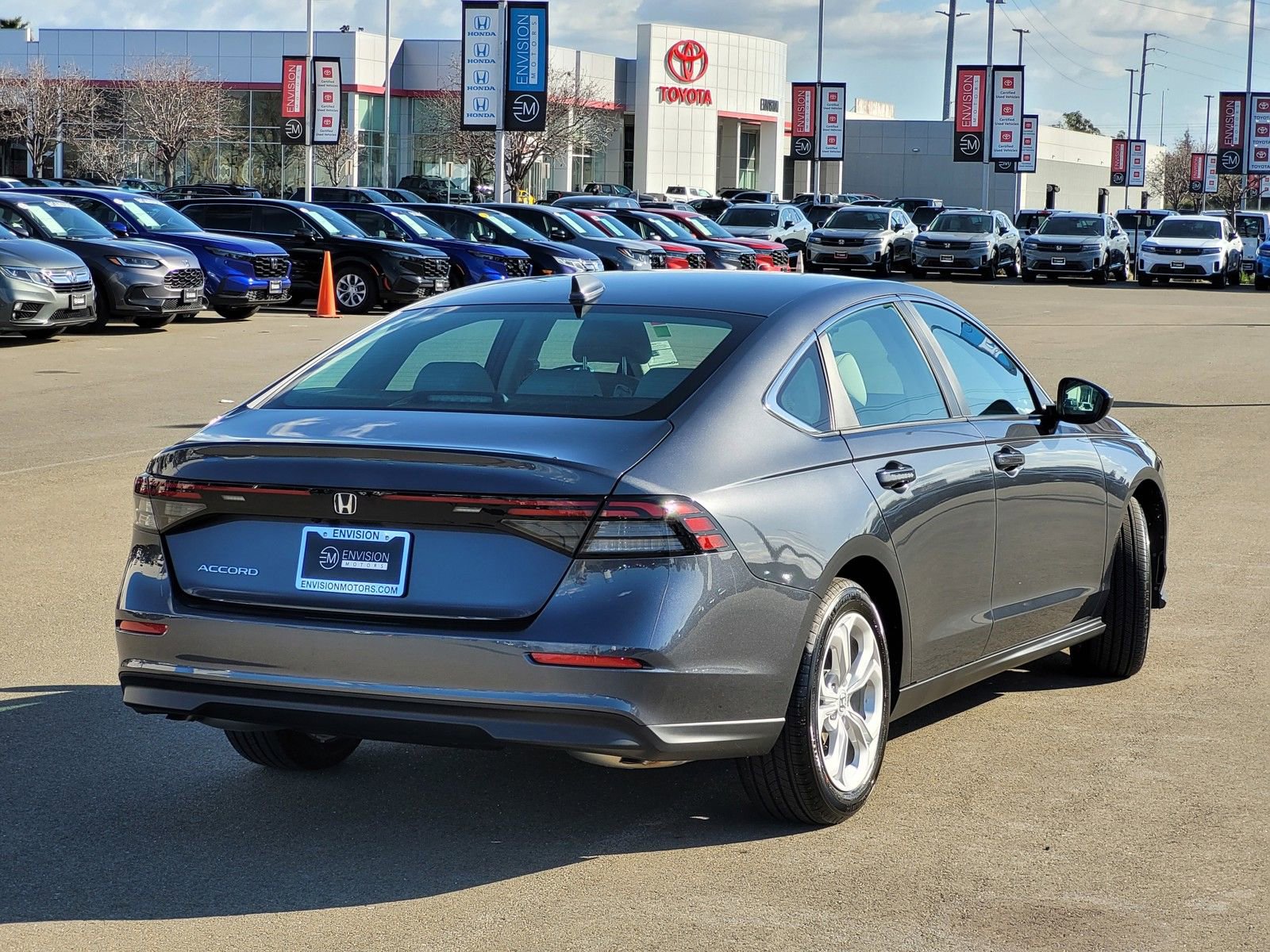 Certified 2025 Honda Accord LX image 5