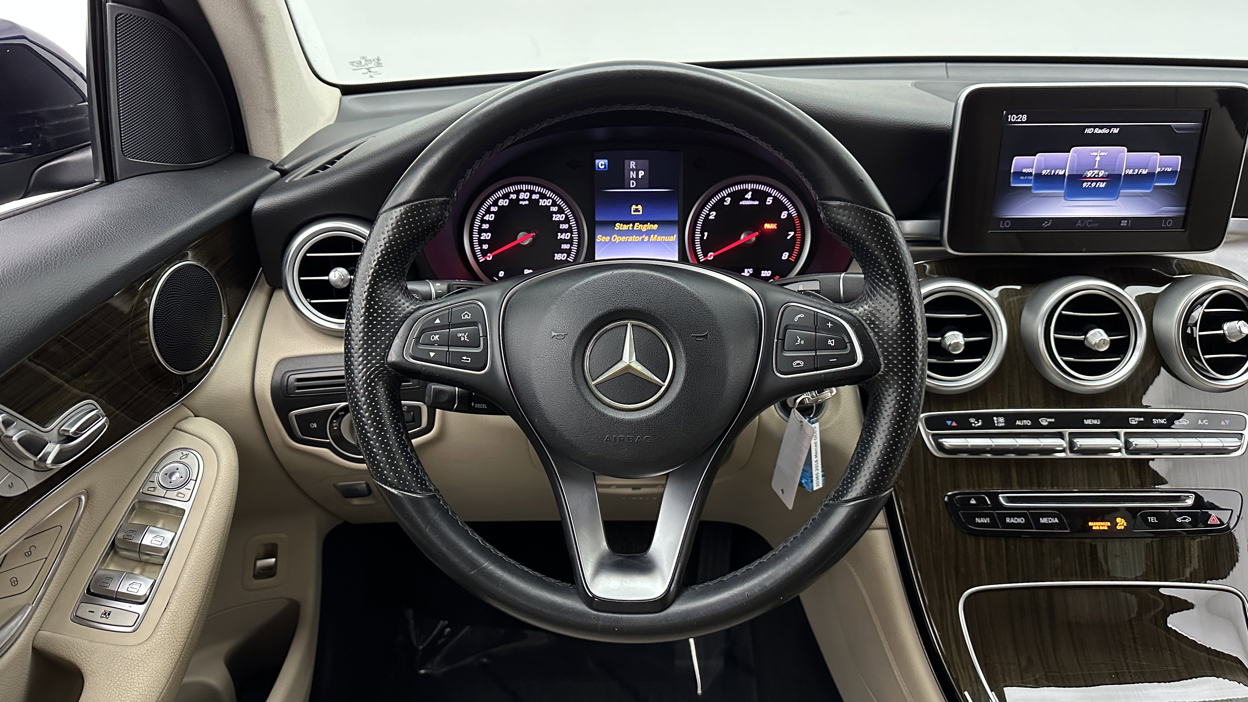 Used 2016 Mercedes-Benz GLC 300 image 23