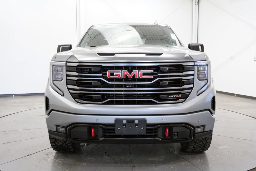 Used 2024 GMC Sierra 1500 AT4 w/ Technology Package AWD/4WD image 2