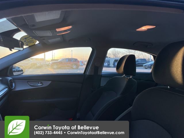 Used 2024 Kia Forte LXS image 7