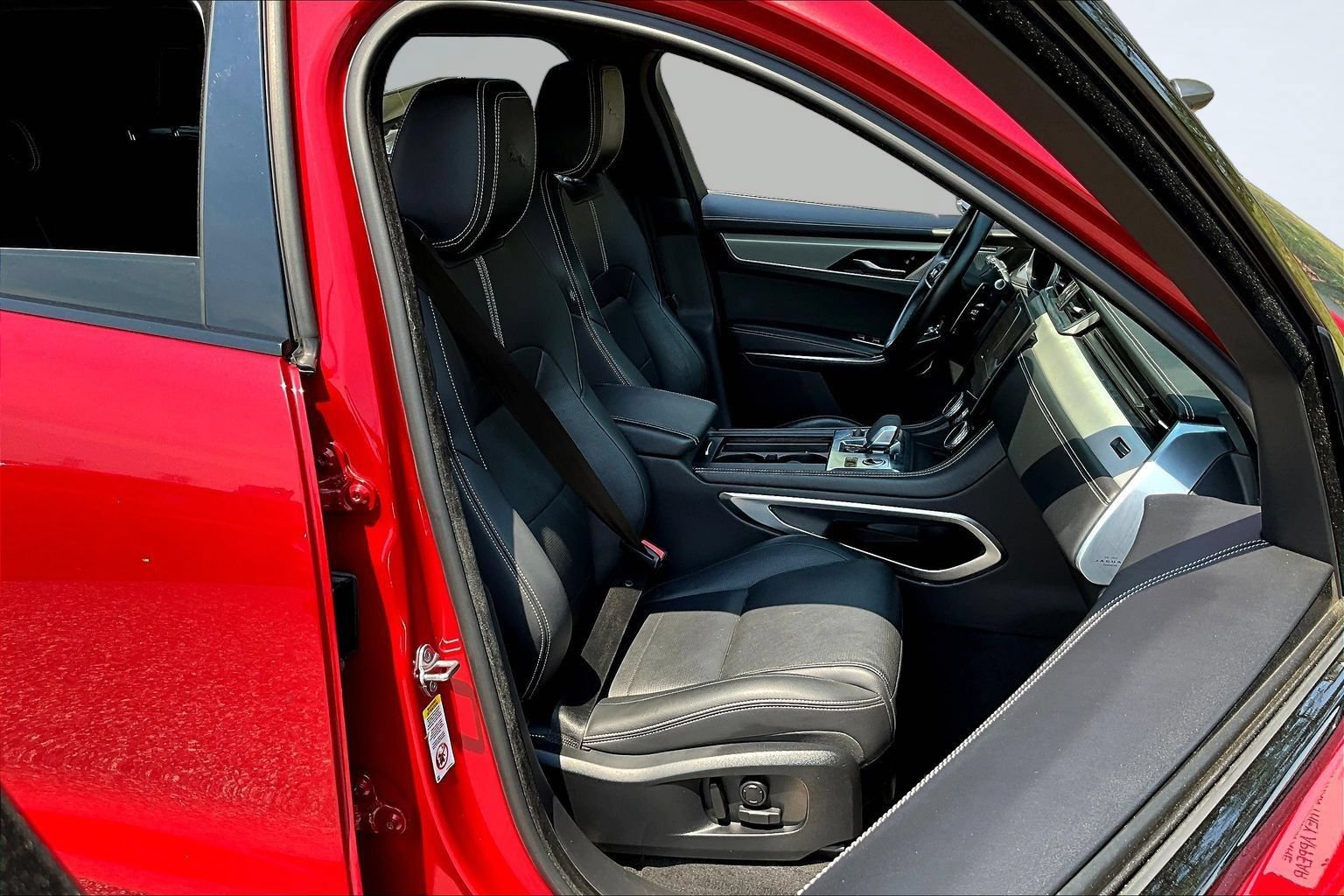 Used 2024 Jaguar F-PACE R-Dynamic S AWD/4WD image 26