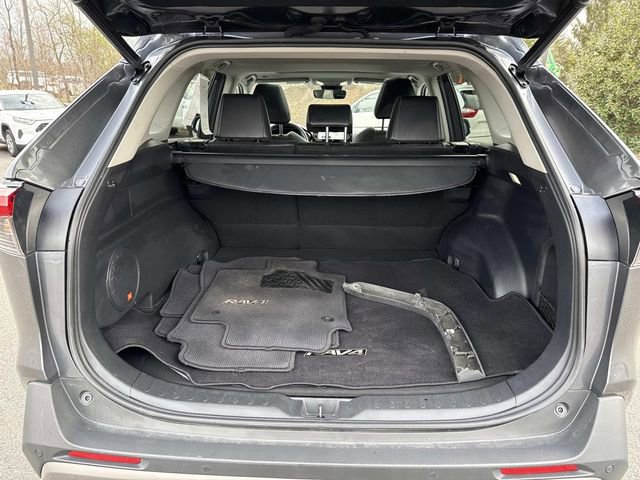 Used 2023 Toyota RAV4 Limited image 9