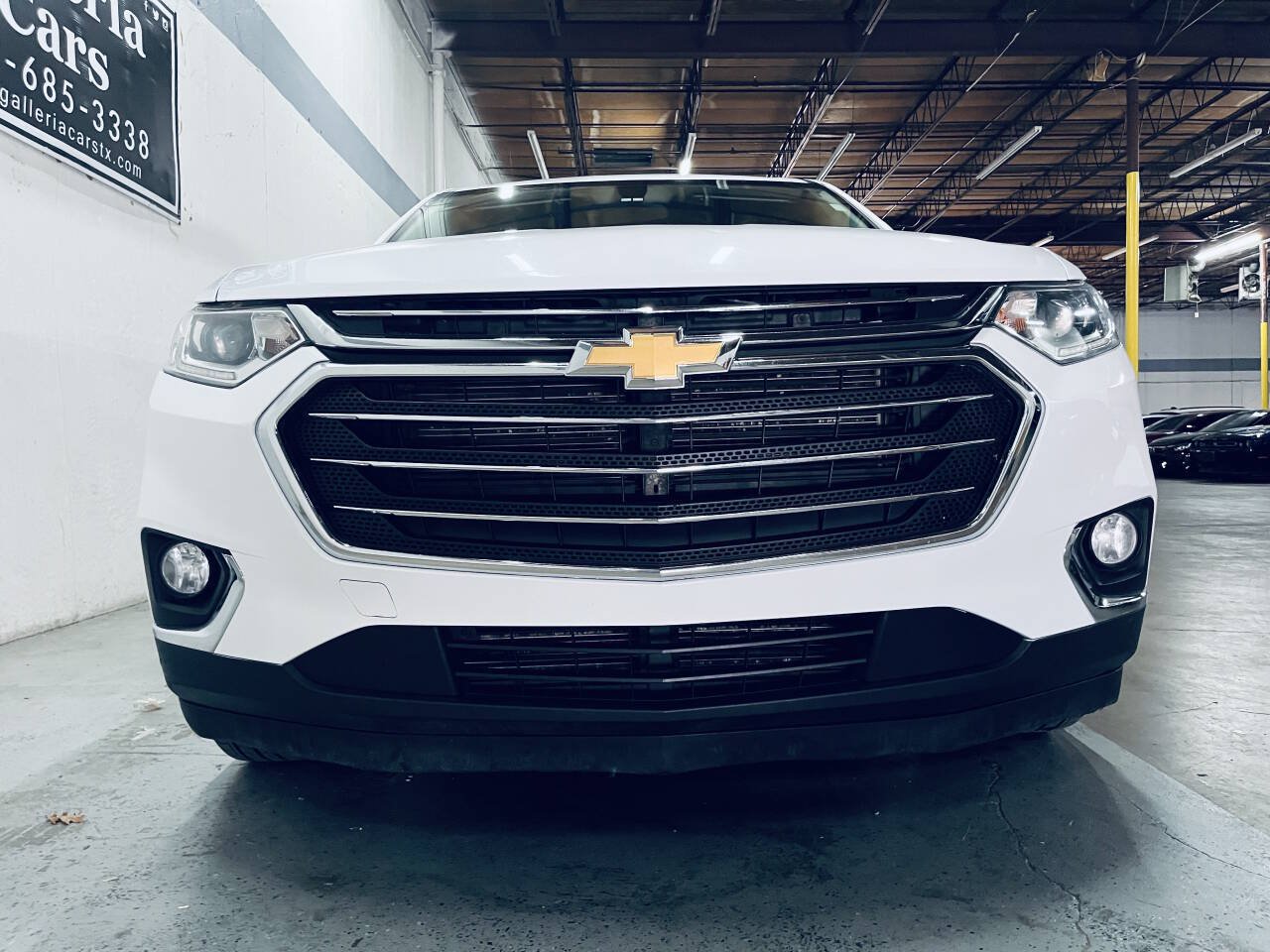 Used 2019 Chevrolet Traverse LT FWD image 4
