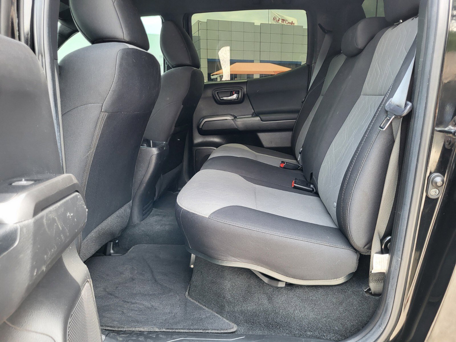 Used 2023 Toyota Tacoma TRD Off-Road image 17