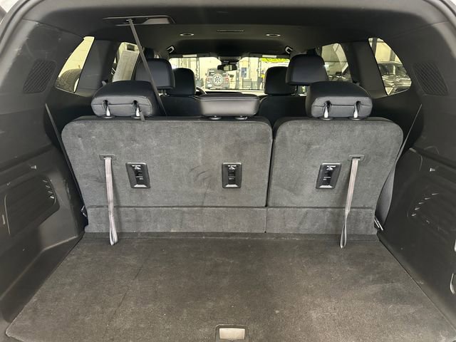 Used 2025 Buick Enclave Preferred image 17