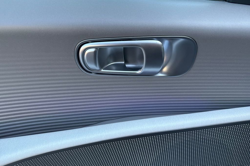 Used 2023 Hyundai Ioniq 6 SEL image 8