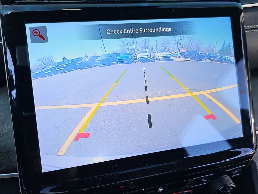 Used 2024 Jeep Grand Cherokee Limited w/ Black Appearance Package image 24