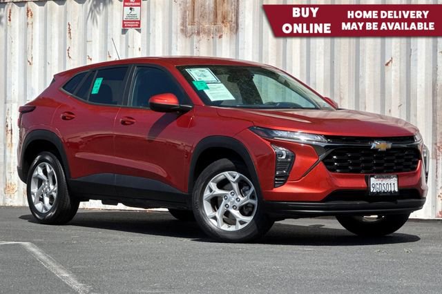 Used 2024 Chevrolet Trax LS w/ LS Convenience Package