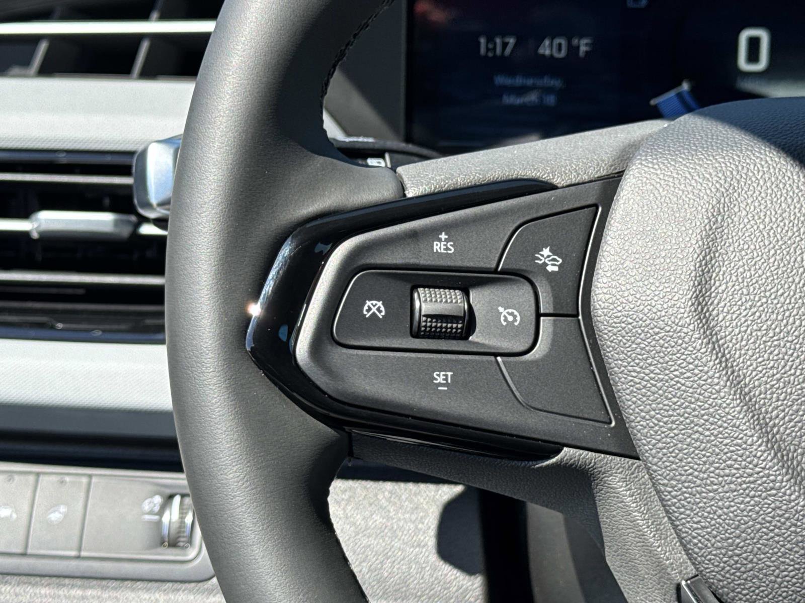 New 2027 Chevrolet Bolt LT w/ Comfort Package image 22