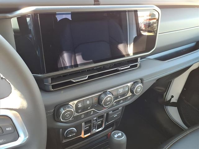 New 2026 Jeep Wrangler Sahara image 17