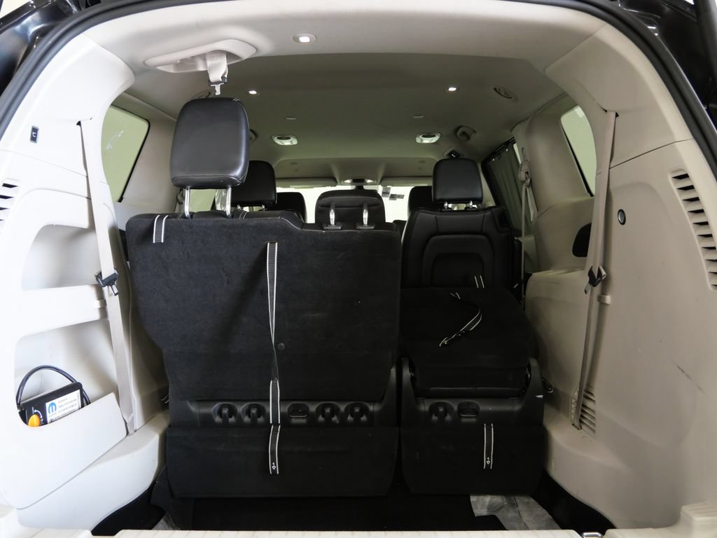 Used 2024 Chrysler Pacifica Touring-L FWD image 27