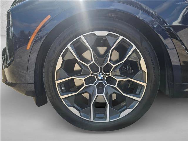 Certified 2025 BMW X7 M60i image 10