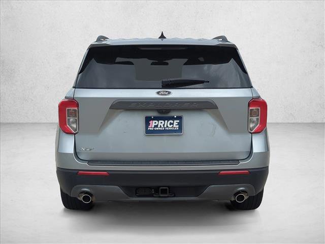 Used 2023 Ford Explorer XLT w/ Equipment Group 202A image 6