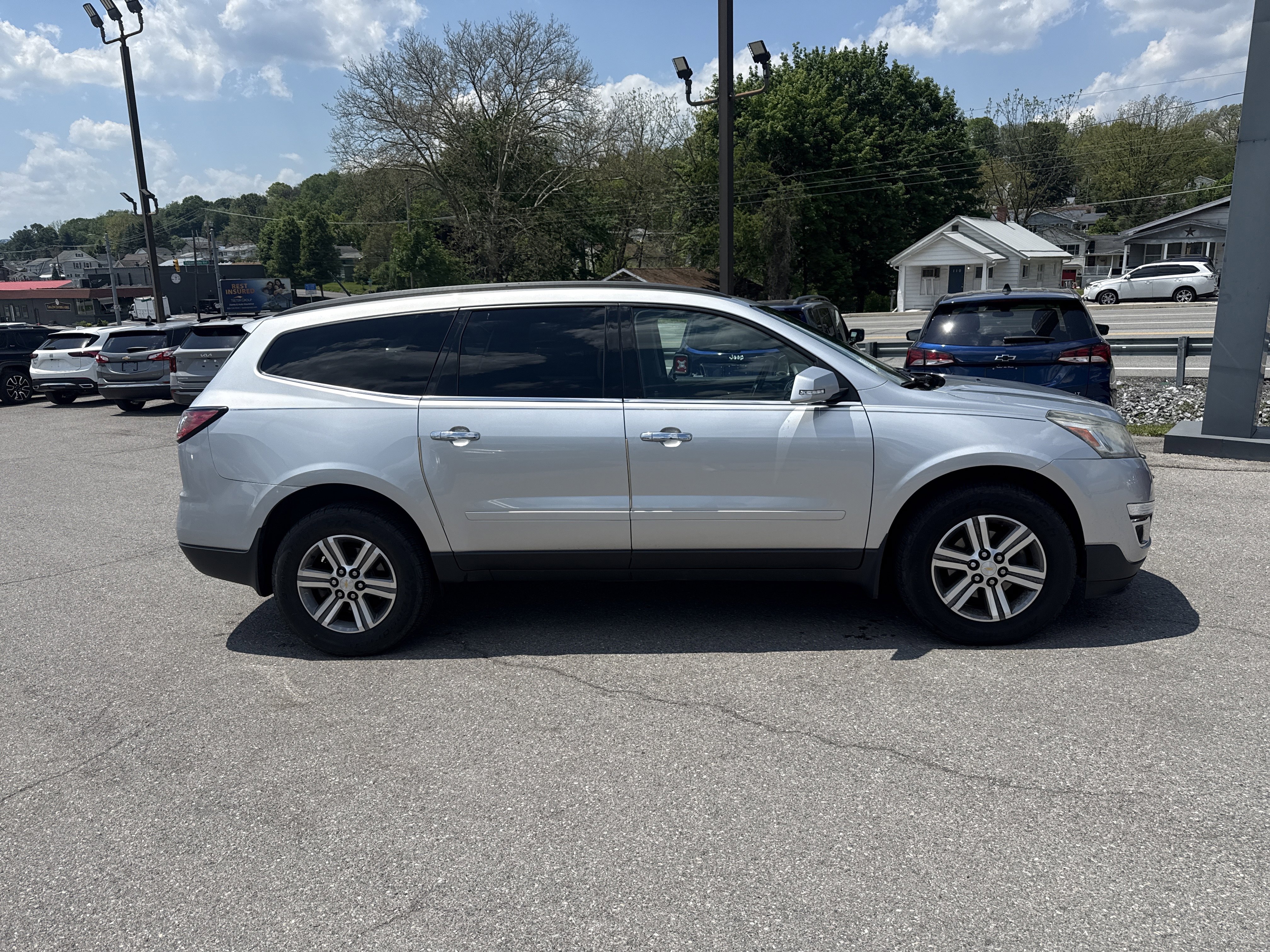 Used 2015 Chevrolet Traverse LT AWD/4WD image 2