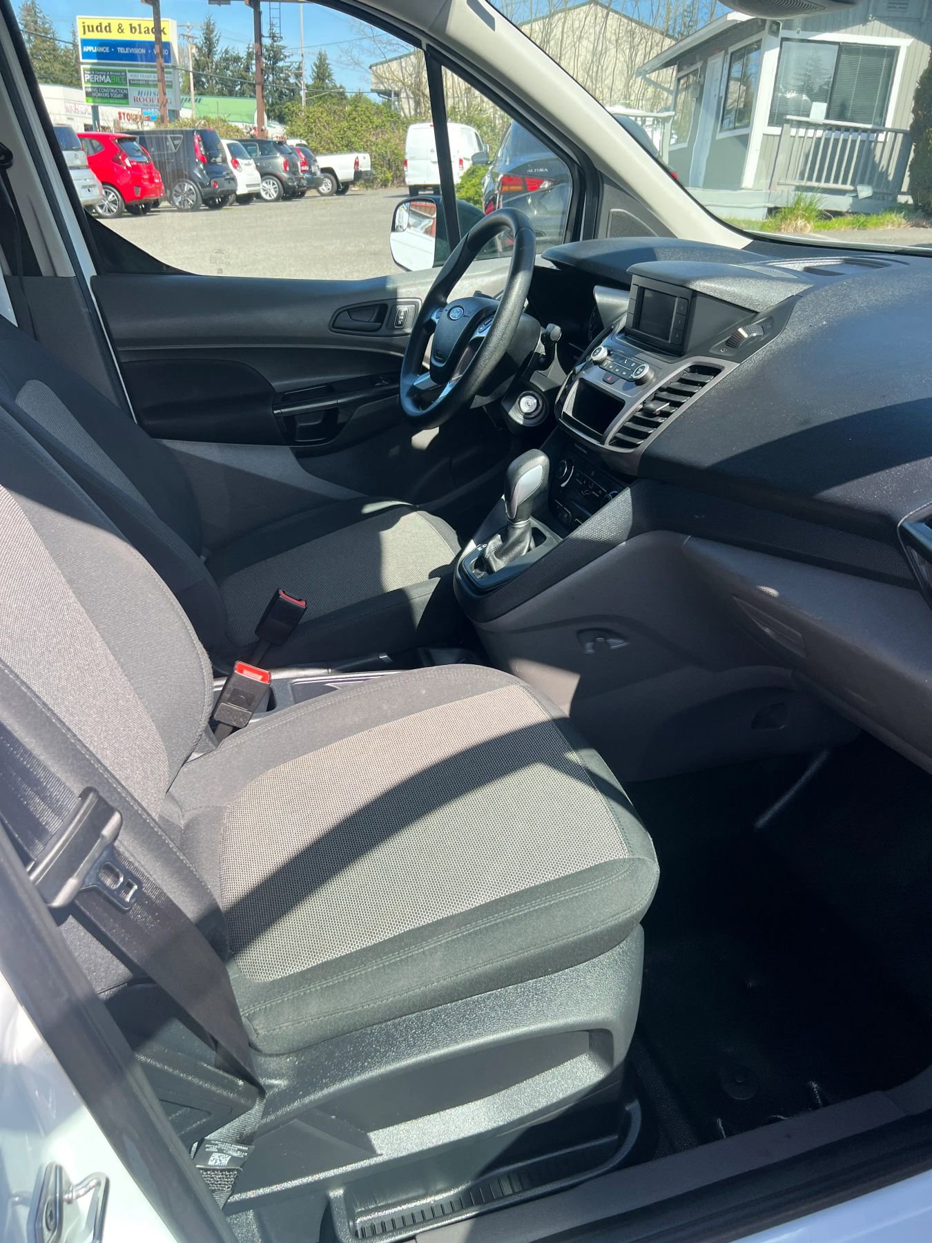 Used 2020 Ford Transit Connect XL image 15