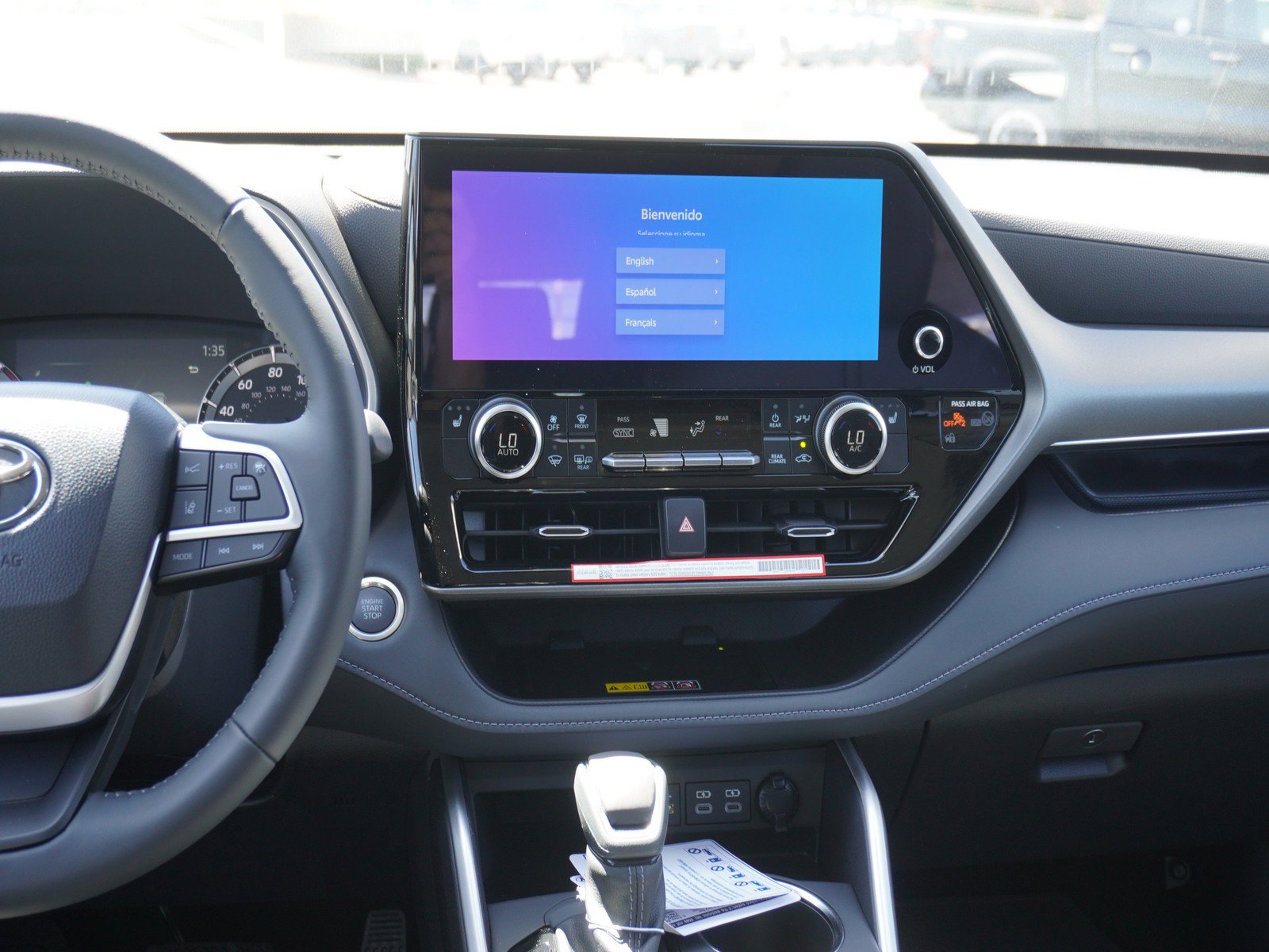 New 2026 Toyota Highlander XLE AWD/4WD image 18