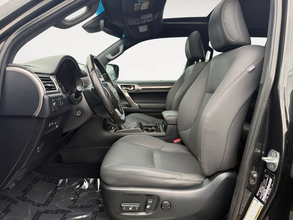 Used 2023 Lexus GX 460 Premium w/ Premium Package AWD/4WD image 6