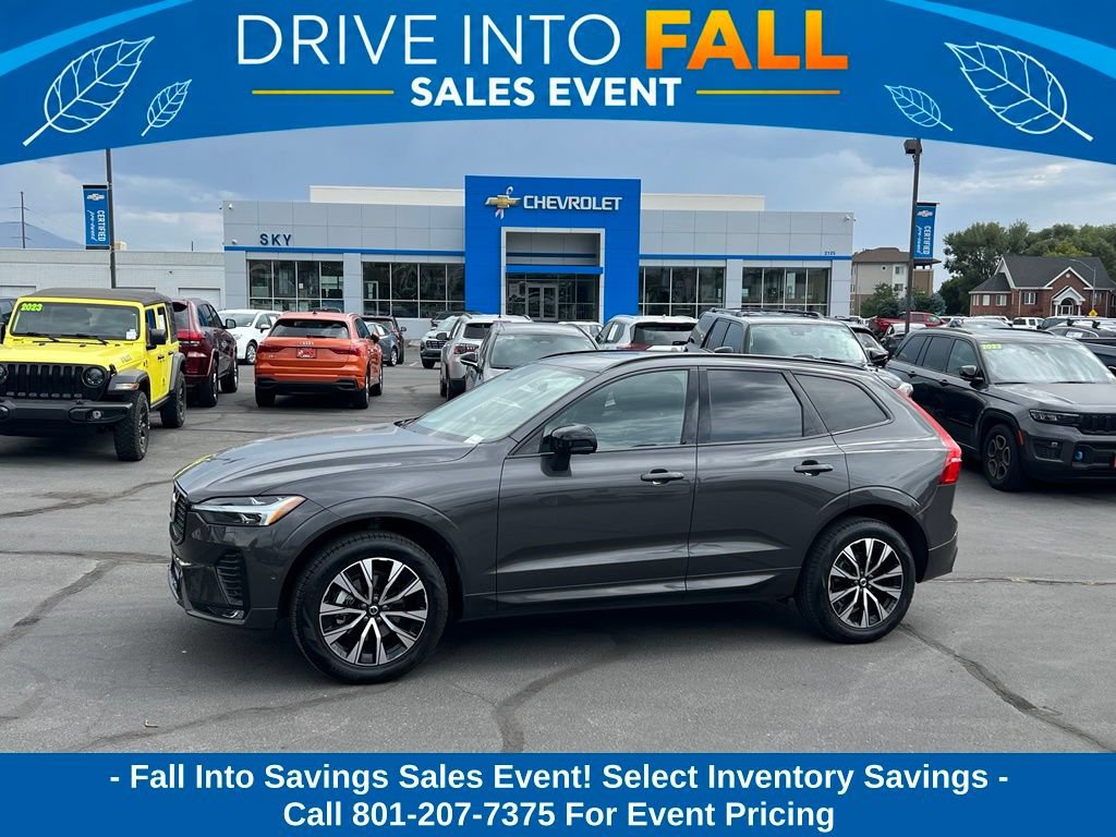 Used 2025 Volvo XC60 B5 Plus w/ Climate Package AWD/4WD image 1
