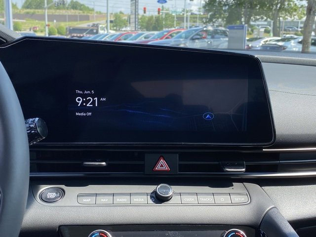 New 2025 Hyundai Elantra SEL image 19