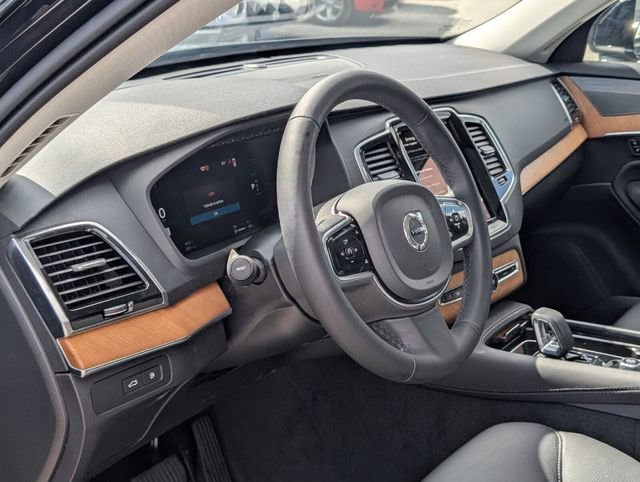 Certified 2025 Volvo XC90 T8 Plus w/ Protection Package Premier AWD/4WD image 12