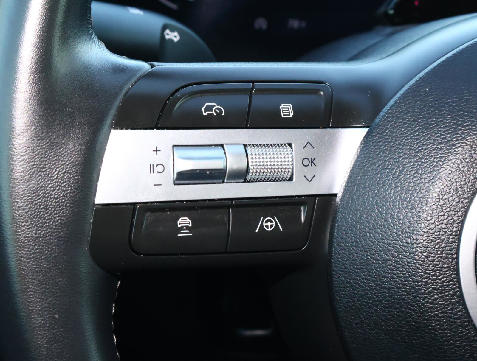 Certified 2025 Hyundai Tucson SEL image 25