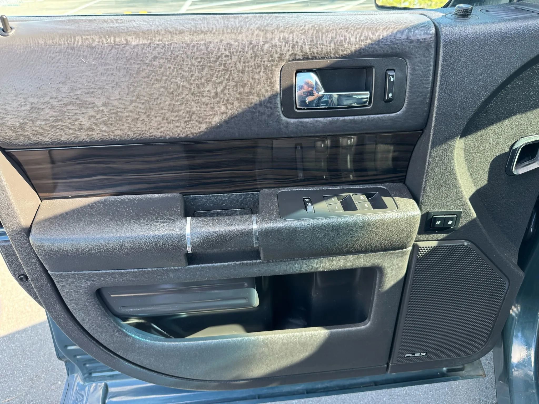 Used 2016 Ford Flex SEL w/ Equipment Group 202A FWD image 4