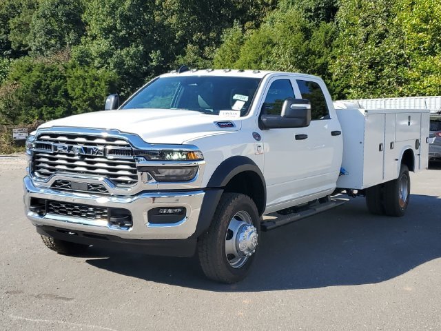 New 2027 RAM 5500 Tradesman AWD/4WD image 3