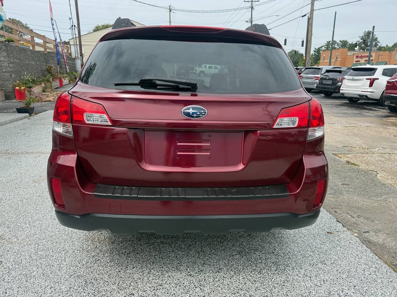 Used 2011 Subaru Outback 2.5i Premium AWD/4WD image 8