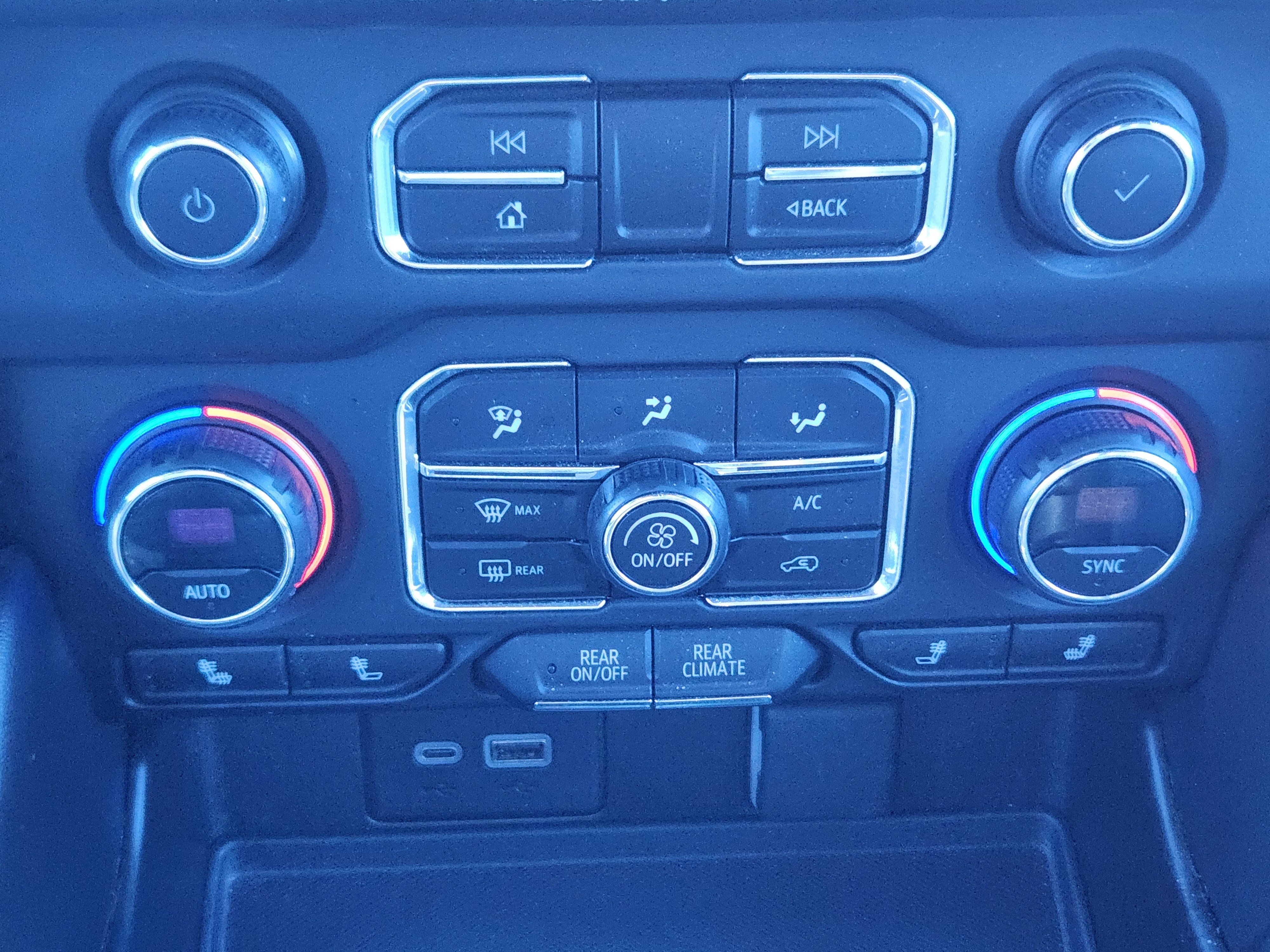 Used 2023 Chevrolet Tahoe LT image 16