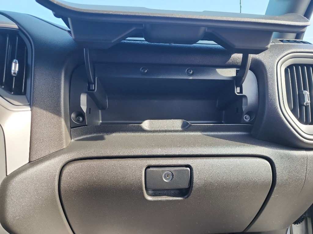 Used 2022 Chevrolet Silverado 2500 Custom w/ Custom Convenience Package image 24