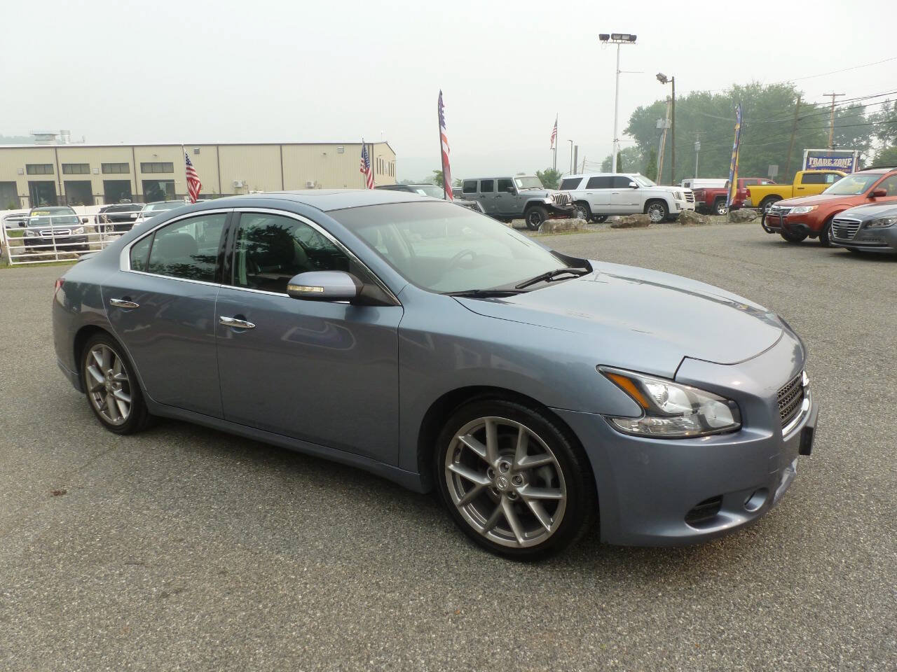 Used 2011 Nissan Maxima 3.5 SV w/ Sport Pkg FWD image 3